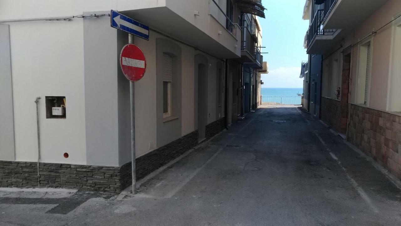 Вилла Casa Chiara Imbarco Isole Tremiti Термоли Экстерьер фото